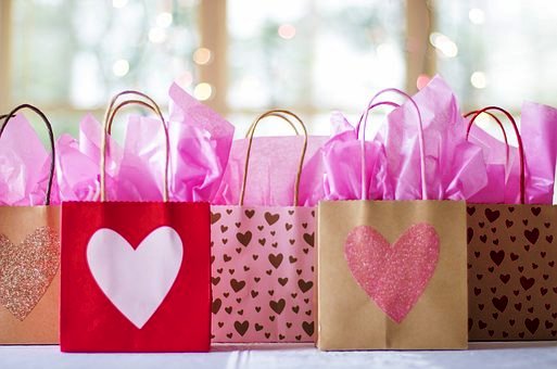 valentines+day+packages+hearts